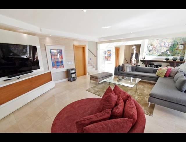 5 BEDROOM HOUSE FOR SALE IN BENMORE GARDENS